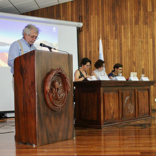 Presentación de conferencistas por parte del profesor M.Sc. Miguel Ángel Herrera. 