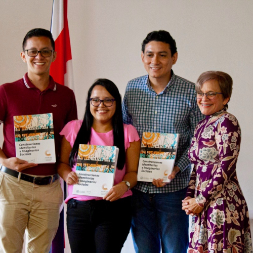 Autores de artículo 'Nuevas alfabetizaciones: limitaciones y oportunidades para el desarrollo de la juventud de Guanacaste'